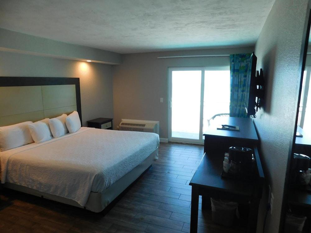 Boardwalk Inn And Suites Daytona Beach Exterior photo